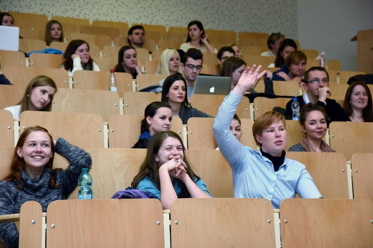 Přednáška Ing. Jiřího Krátkého Proč je nutné umět ve 21. století řídit projekty? 2016